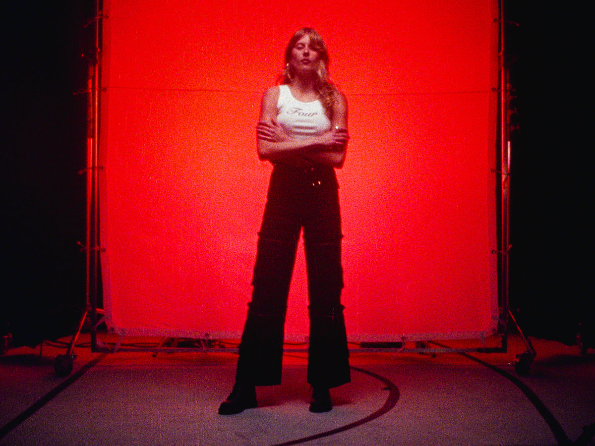 "FOUR.GALLERY" - FASHION COMMERCIAL (16MM)