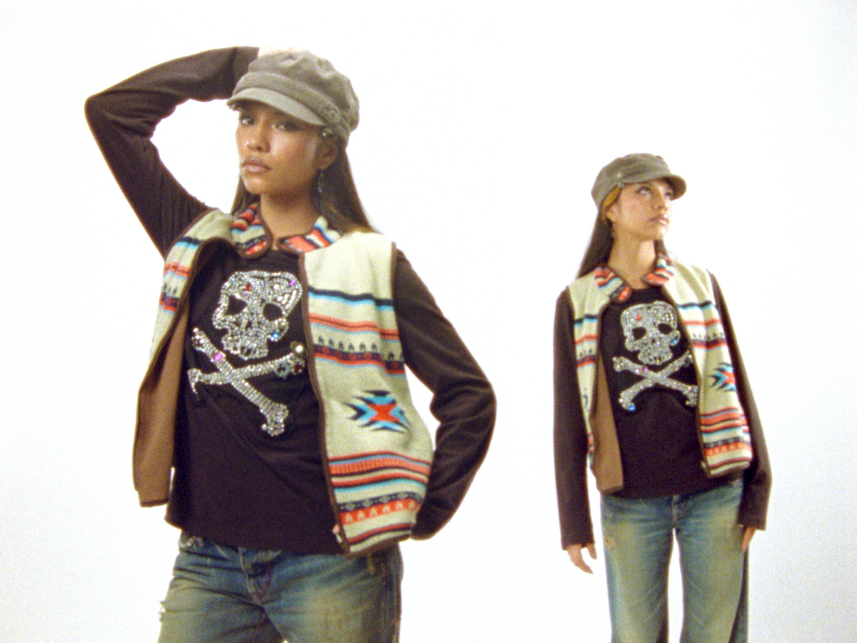 "SEEING DOUBLE" JUNYA WANTANABE - FASHION SPEC (16MM)