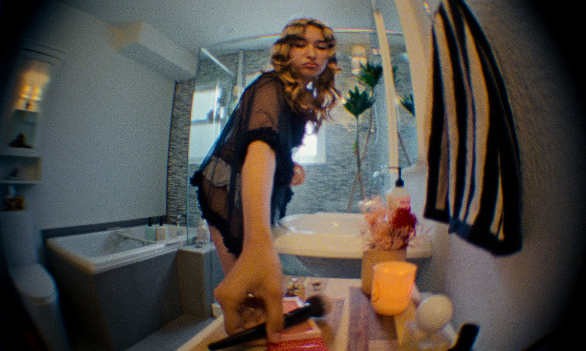 "LOOK GOOD FEEL GOOD" - FASHION FILM (16MM)