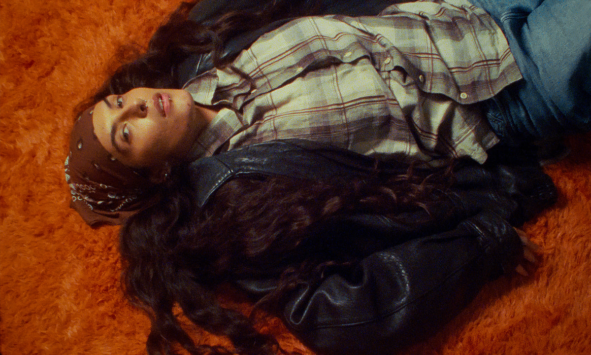"LOOK GOOD FEEL GOOD" - FASHION FILM (16MM)