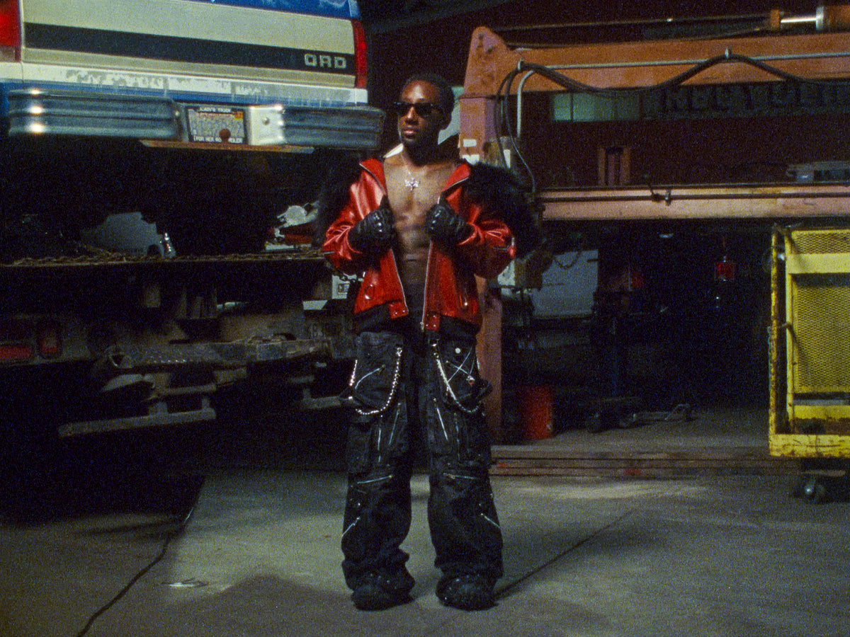 "METAL WORKS" - FASHION FILM (16MM)