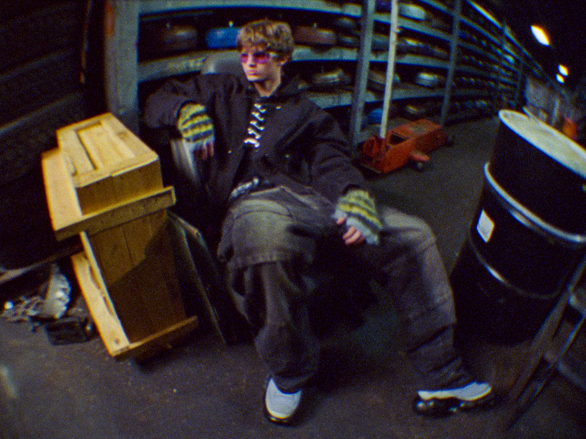 "METAL WORKS" - FASHION FILM (16MM)