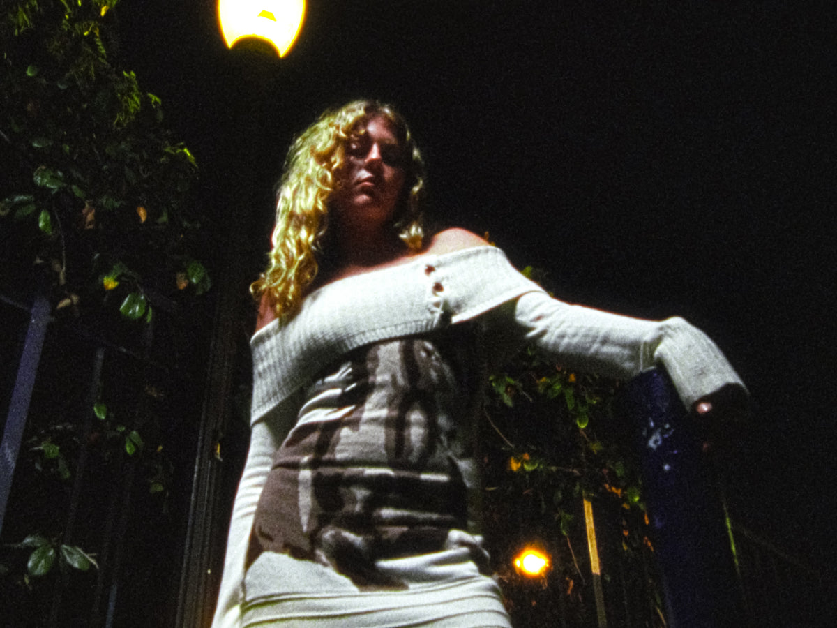 "AKA.BEAUTYBEAST" - FASHION SPEC (16MM)