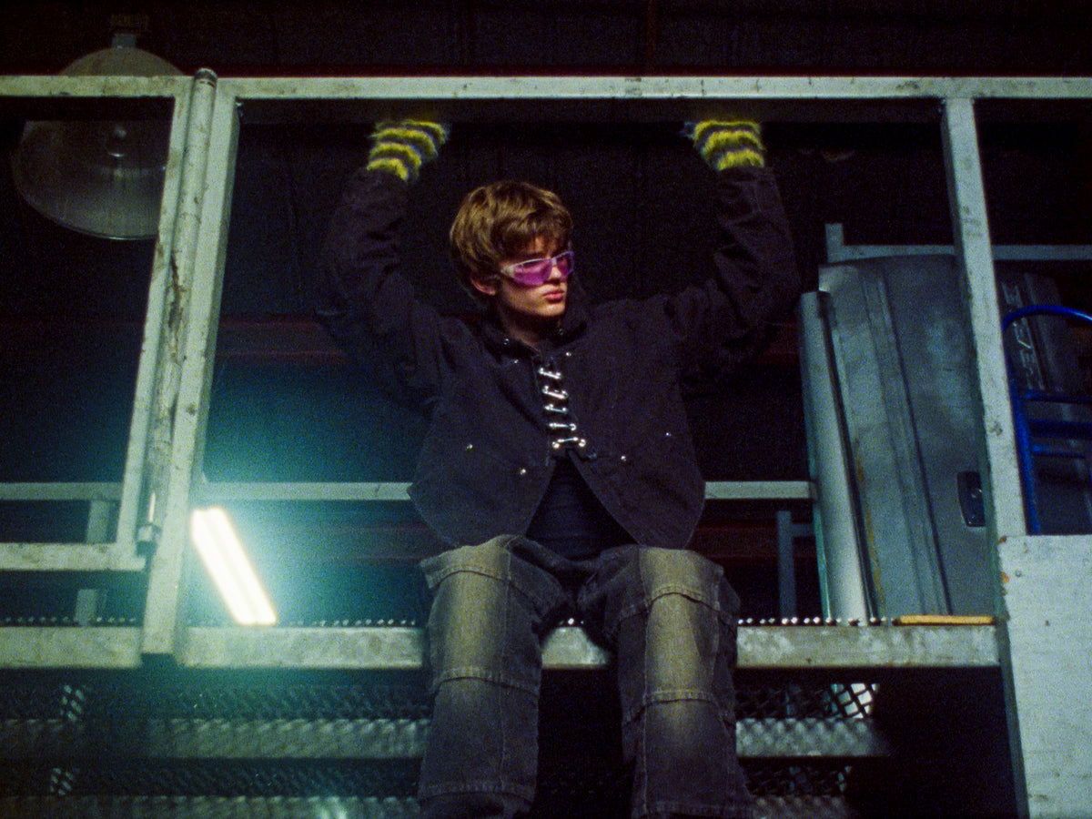 "METAL WORKS" - FASHION FILM (16MM)